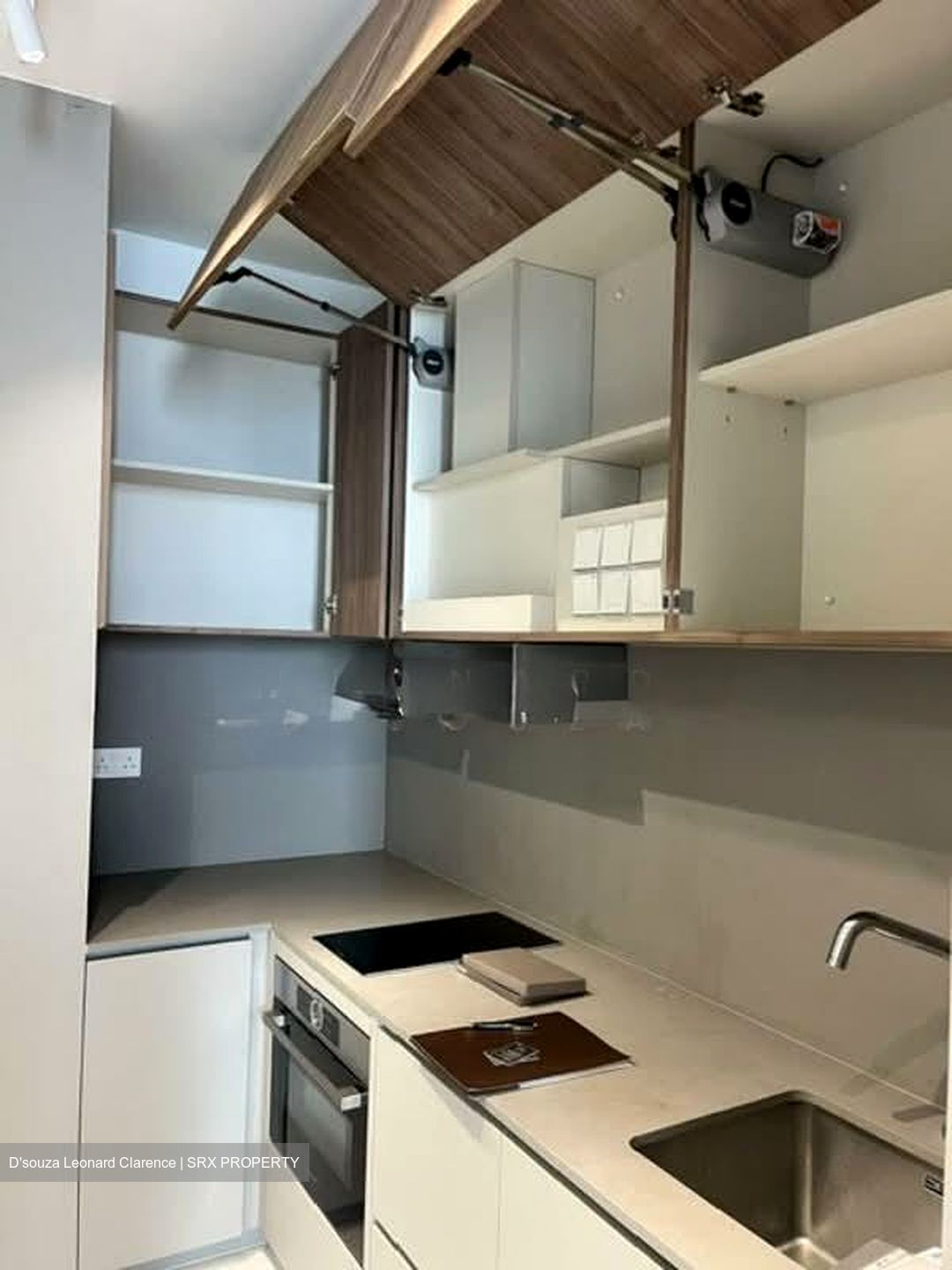 Parksuites (D10), Apartment #561574081